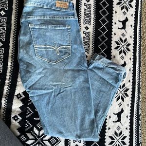 Levi’s Denizen Boyfriend Jeans